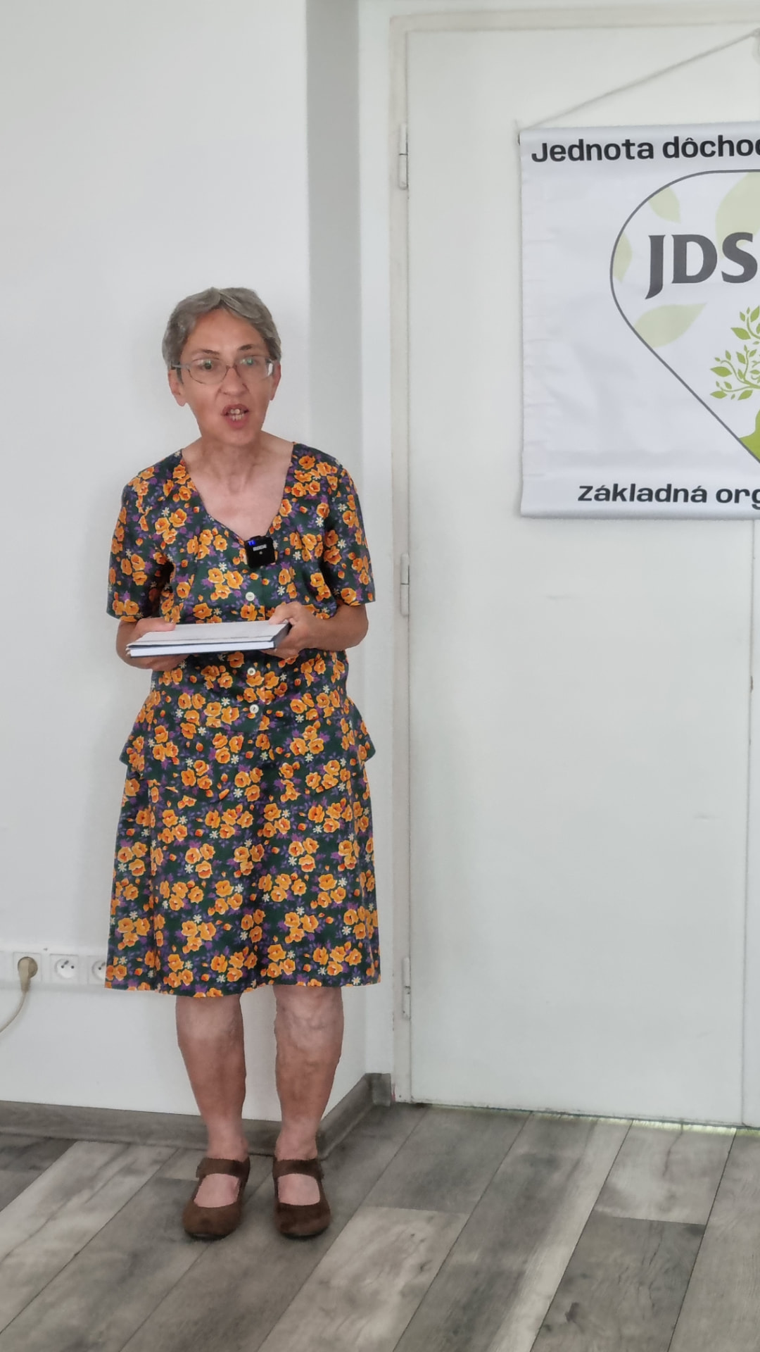 Okresná súťaž seniorov v umeleckom prednese poézie, prózy a vlastnej tvorby — foto 7