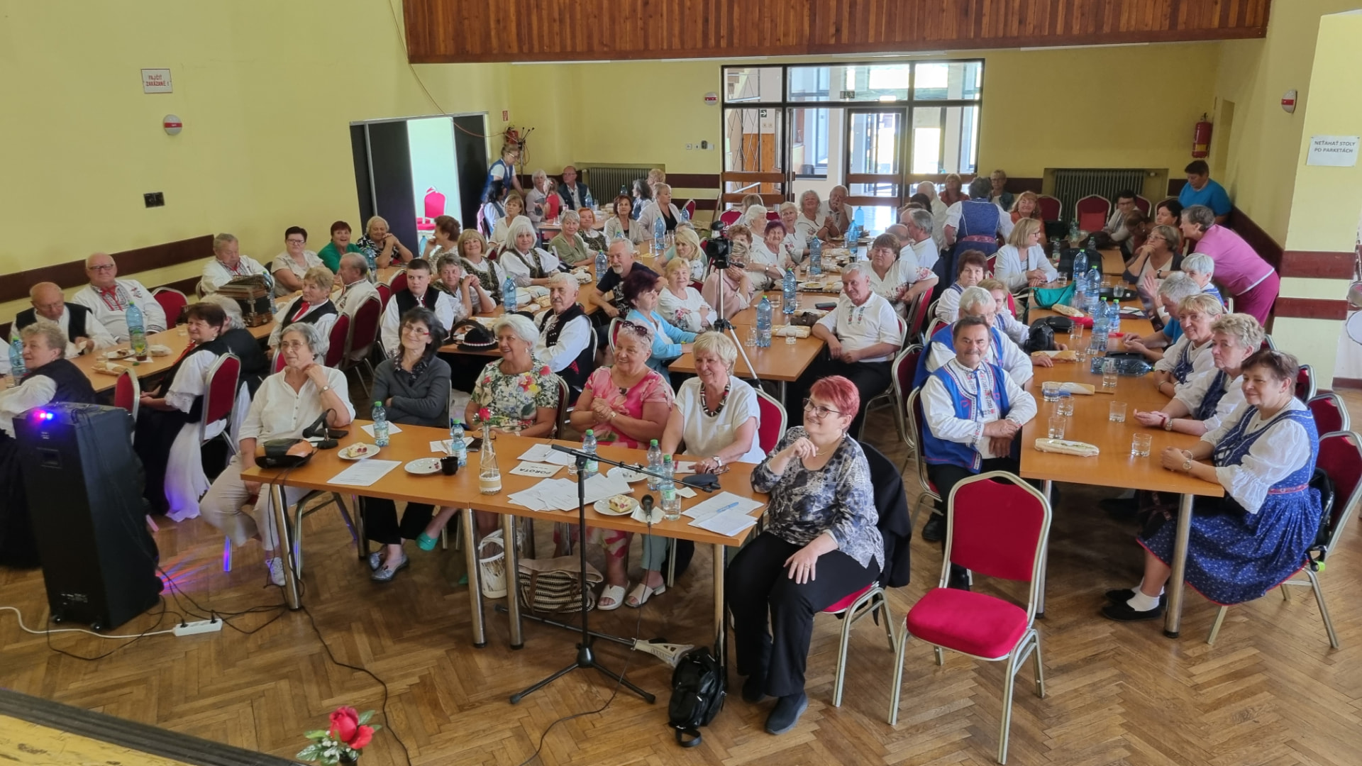 Okresná prehliadka speváckych a tanečných súborov — foto 4