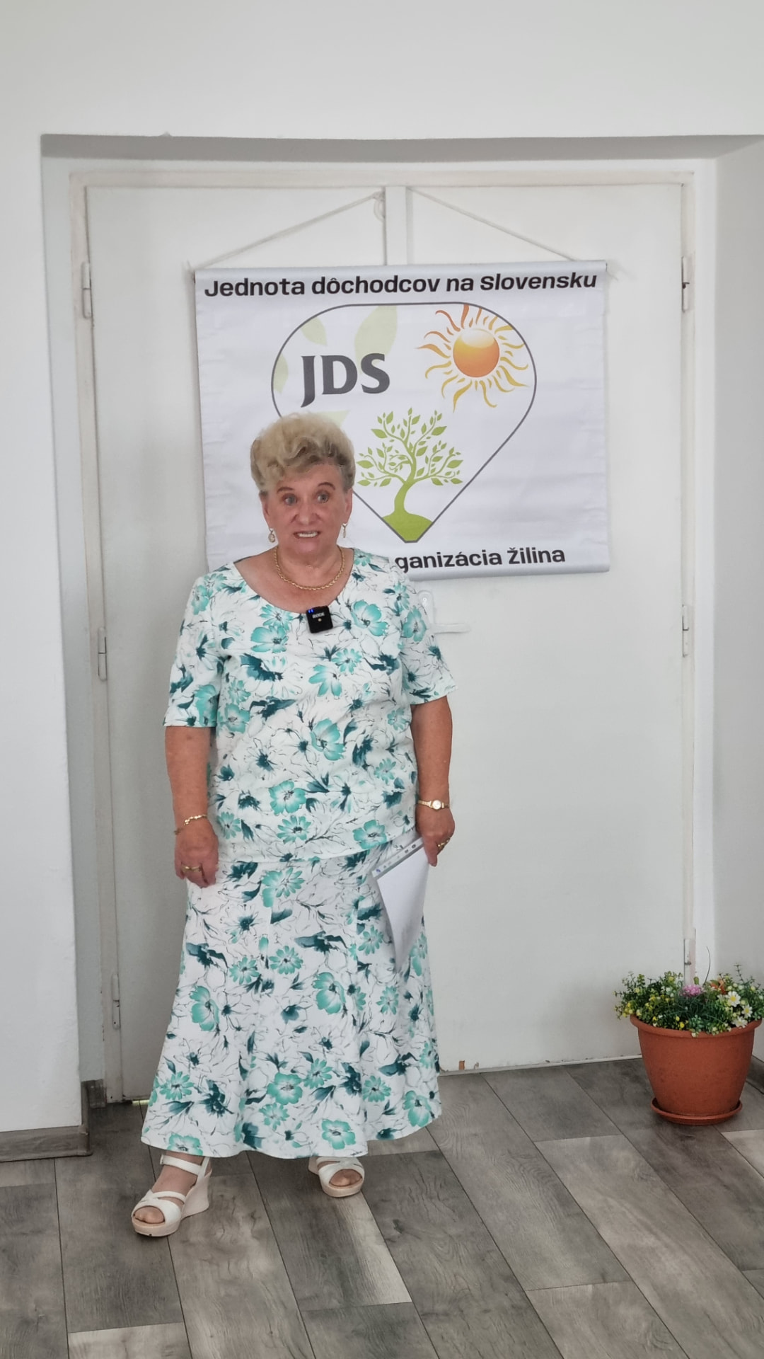 Okresná súťaž seniorov v umeleckom prednese poézie, prózy a vlastnej tvorby — foto 1
